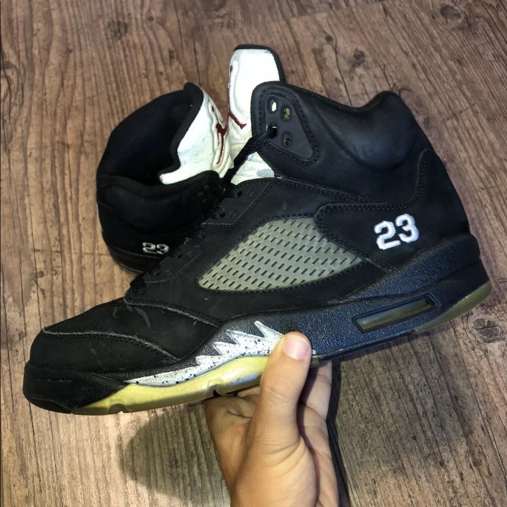2011 NIKE AIR JORDAN V 5 RETRO OG BLACK METALLIC